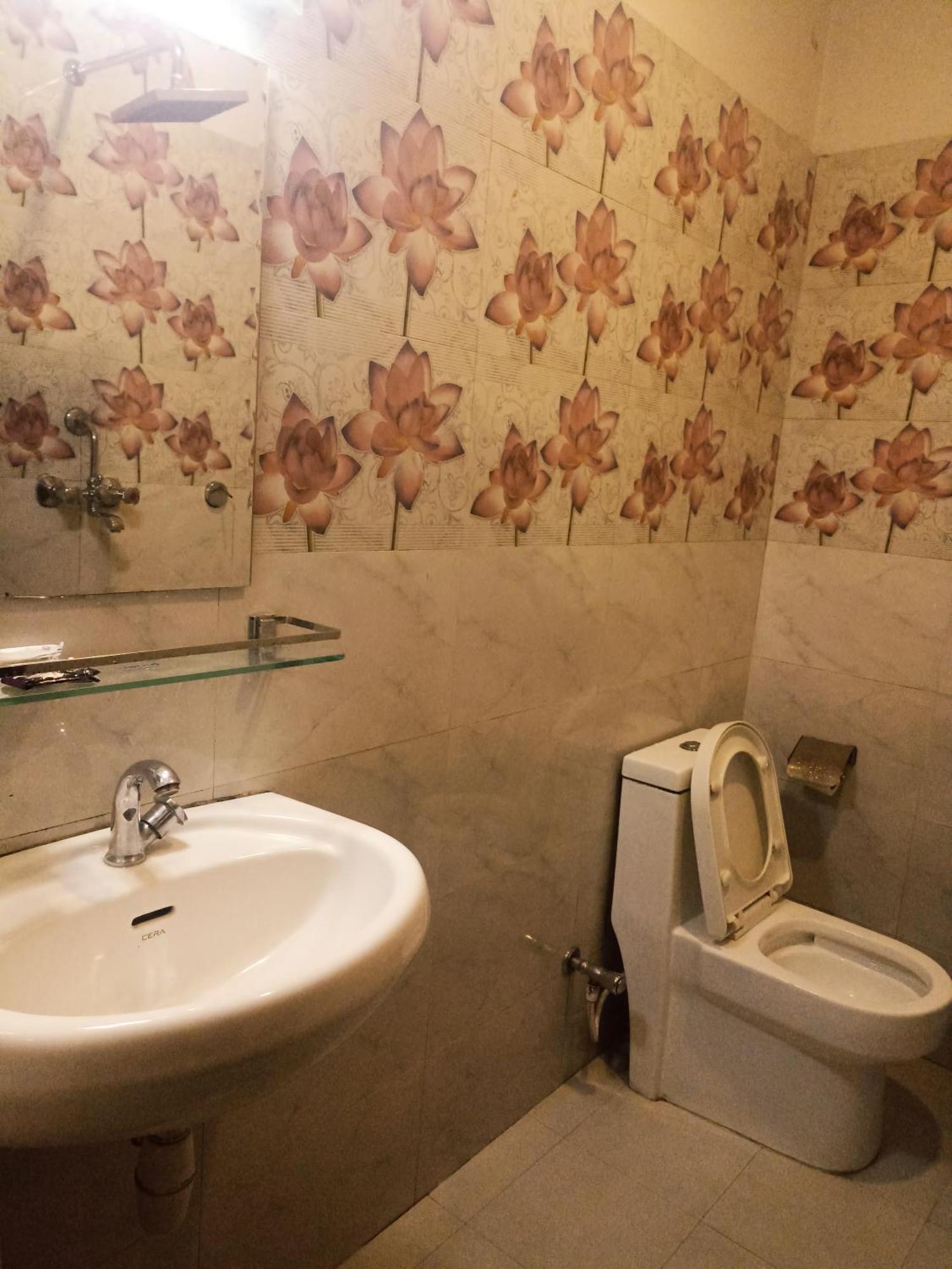 Hotel Prakash International Hetauda Ruang foto