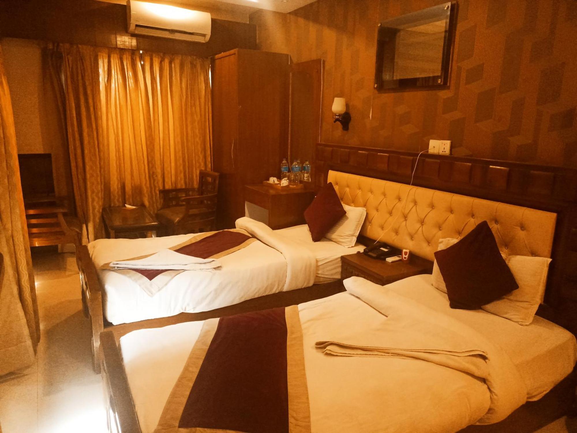 Hotel Prakash International Hetauda Bagian luar foto