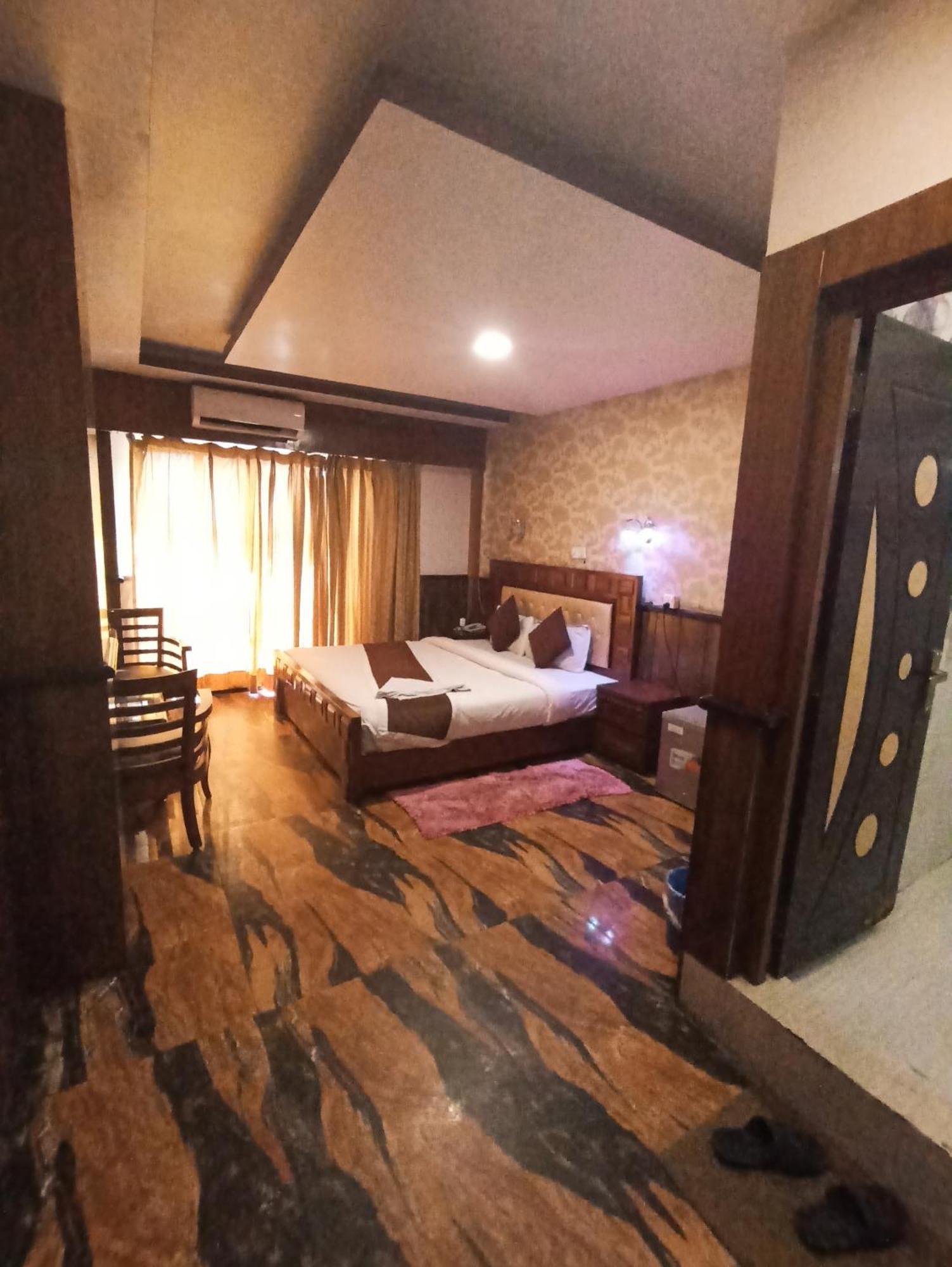 Hotel Prakash International Hetauda Ruang foto