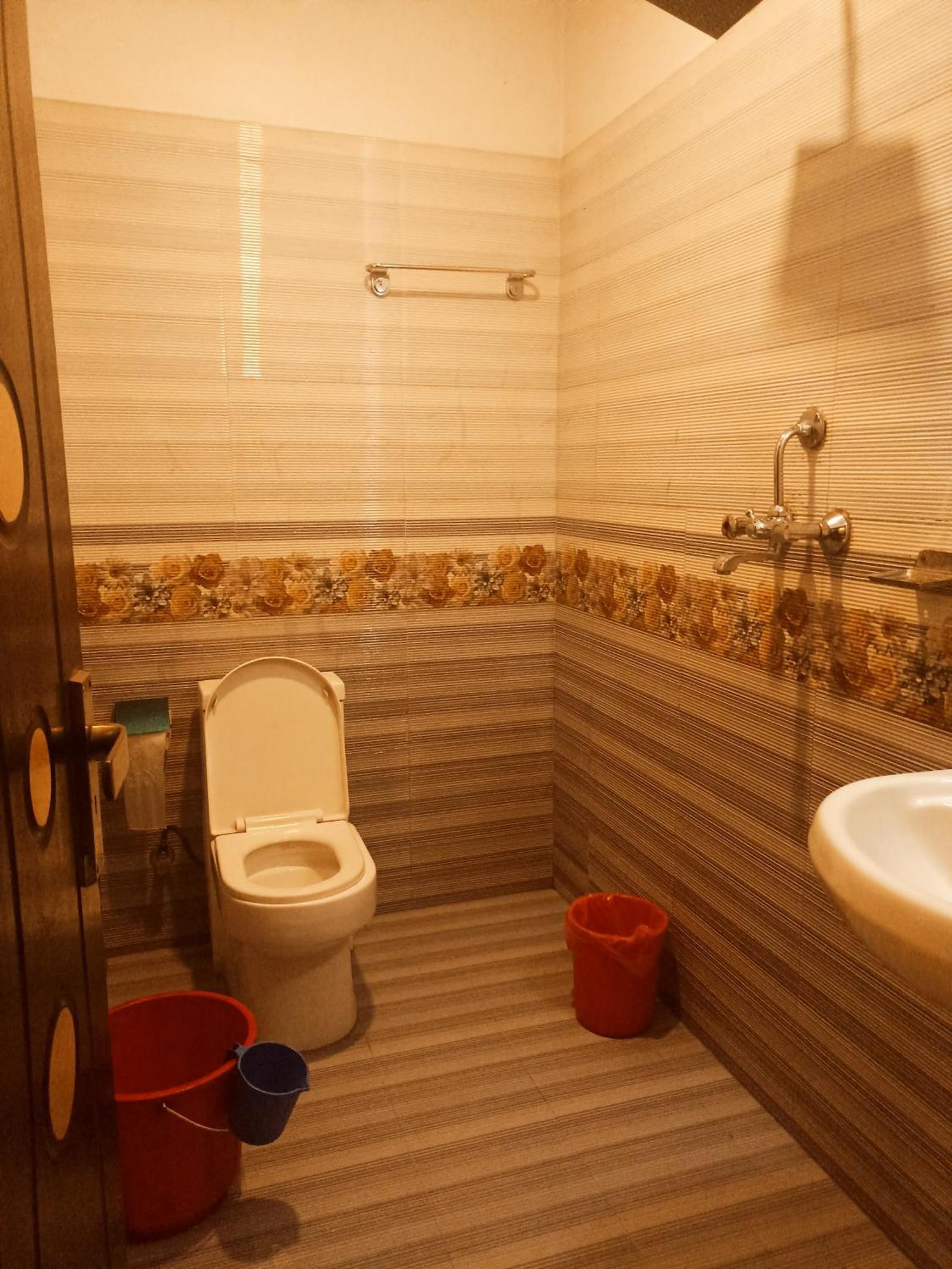 Hotel Prakash International Hetauda Ruang foto
